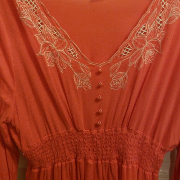 Tunic - Picture 2 of 3